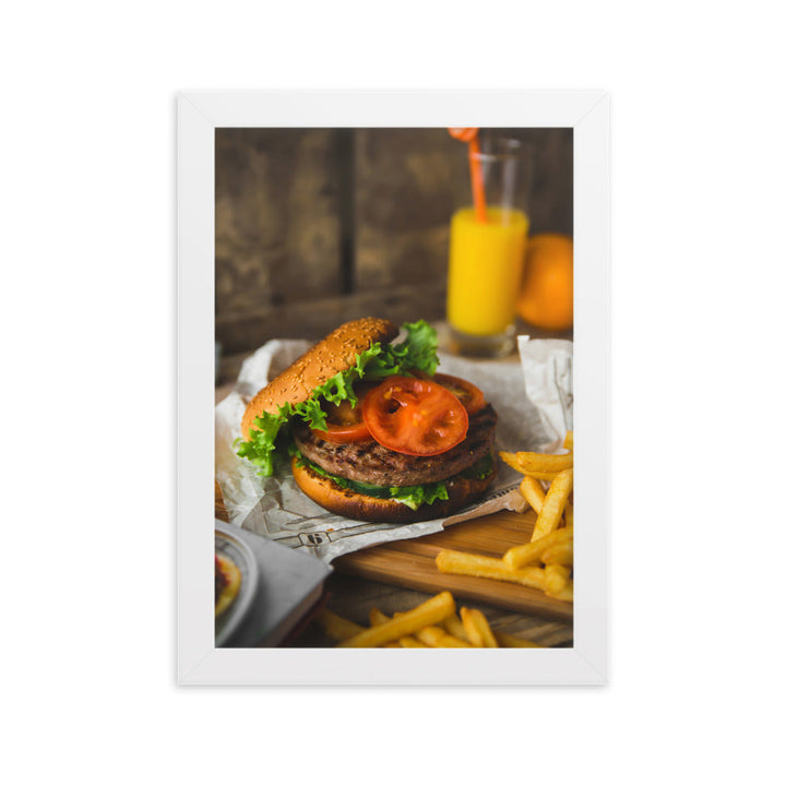 Poster mit Rahmen - Burger und Pommes Weiß / 21×30 cm artlia