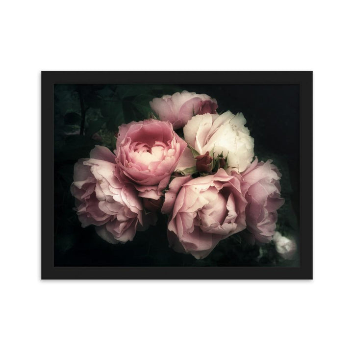 Bouquet Of Peonies Strauß Pfingstrosen - Poster im Rahmen artlia Schwarz / 30×40 cm artlia